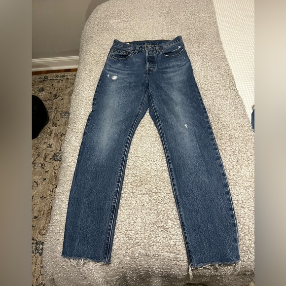 Levi's 501 Original Fit - Size 26 x 30, medium/dark wash - Picture 5 of 8